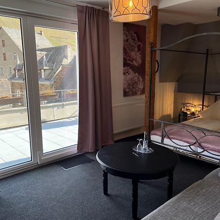 Mosel-Landhaus Hotel Oster Ediger-Eller Exteriör bild